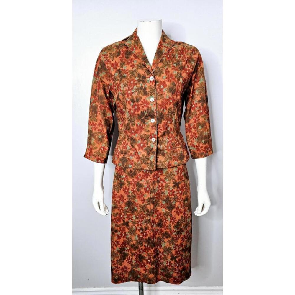 Vintage 1940s Womens Skirt Suit: Orange Floral